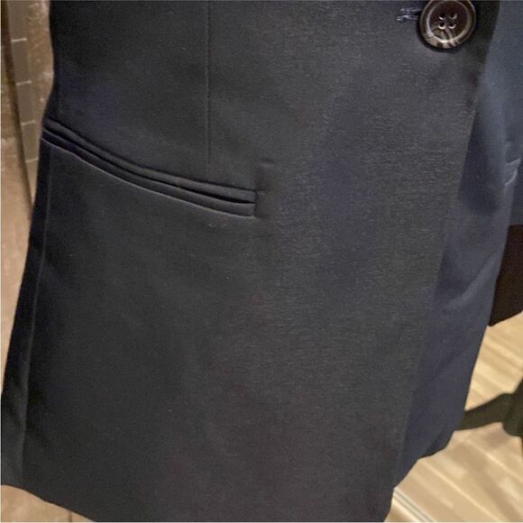 Estée Lauder Chic Navy Women's Blazer with Satin Lapel, US4 - Picture 4 of 8
